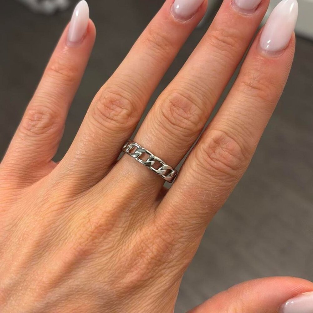The Cadence thin dainty braided chain link ring stainless steel tarnish free sz